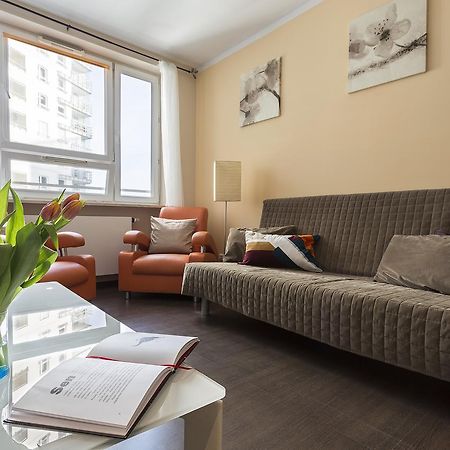 P&O Serviced Apartments Gdanski Station ワルシャワ エクステリア 写真