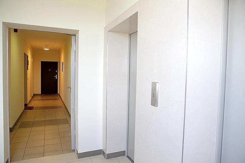 P&O Serviced Apartments Gdanski Station ワルシャワ エクステリア 写真