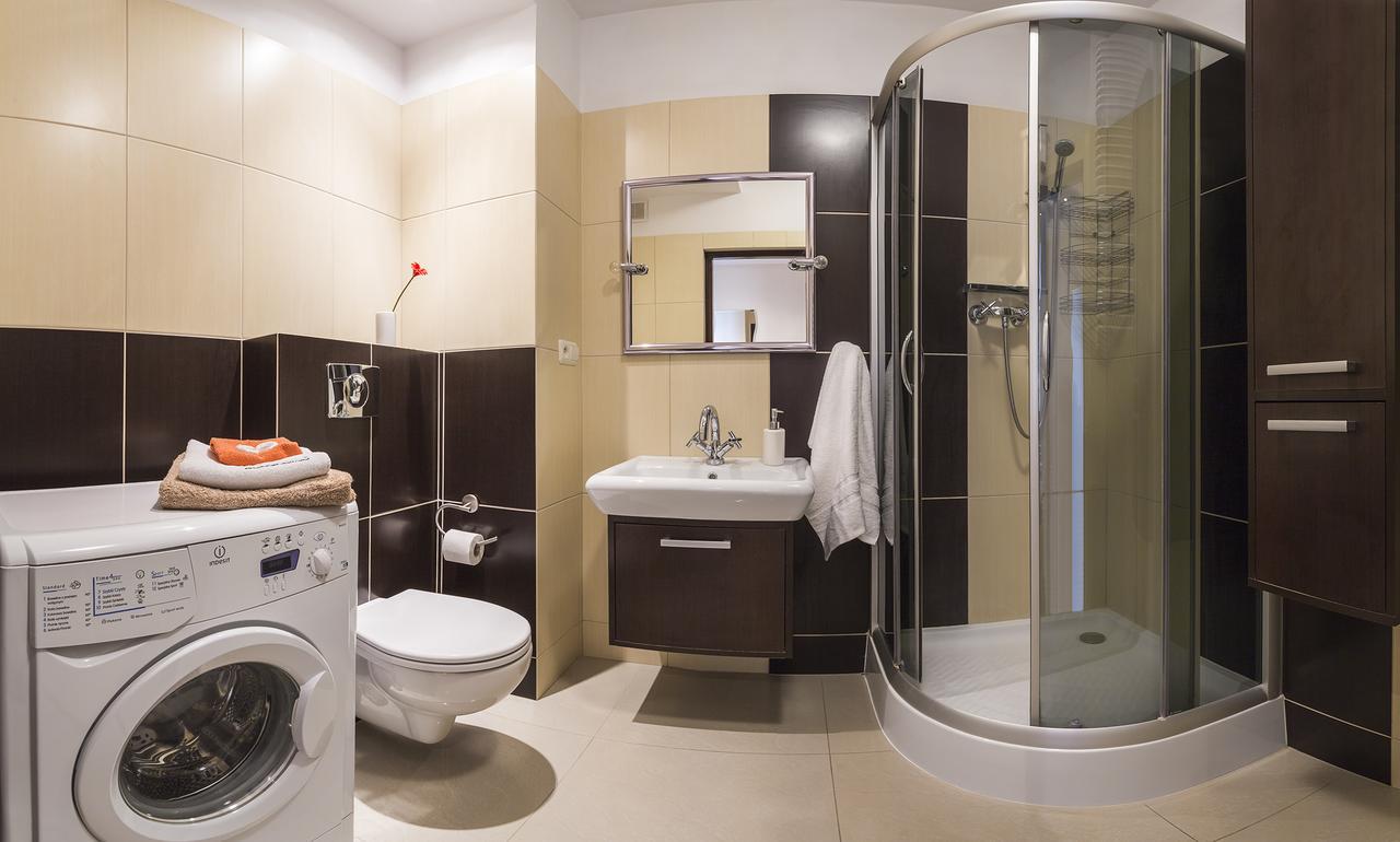 P&O Serviced Apartments Gdanski Station ワルシャワ エクステリア 写真